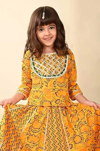 Jhambthreads Yellow Lace Floral Pattern Top And Lehenga Set Online at Aza Fashions Jhambthreads_Yellow Lace Floral Pattern Top And Lehenga Set _Online_at_Aza_Fashions