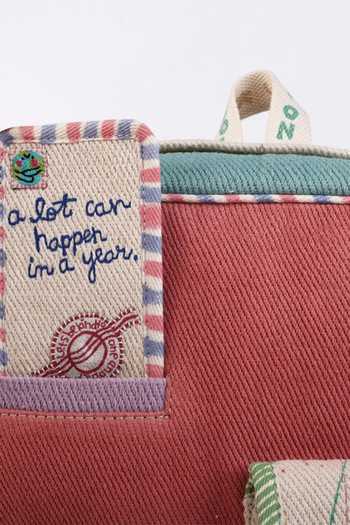 CHOOSE KIND Multi Color Belluga Travel Totes Backpack at Aza Fashions CHOOSE KIND_Multi Color Belluga Travel Totes Backpack _at_Aza_Fashions