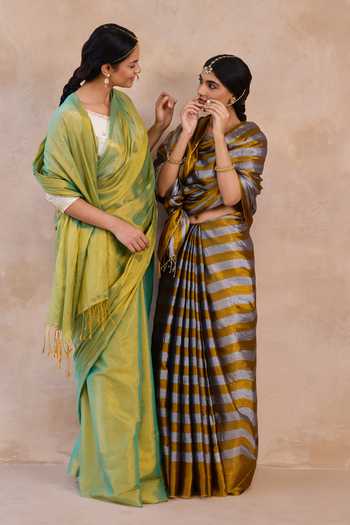 Buy Amaara Green Tissue Gold Handloom Saree With Running Blouse Online at Aza Fashions Buy_Amaara_Green Tissue Gold Handloom Saree With Running Blouse _Online_at_Aza_Fashions