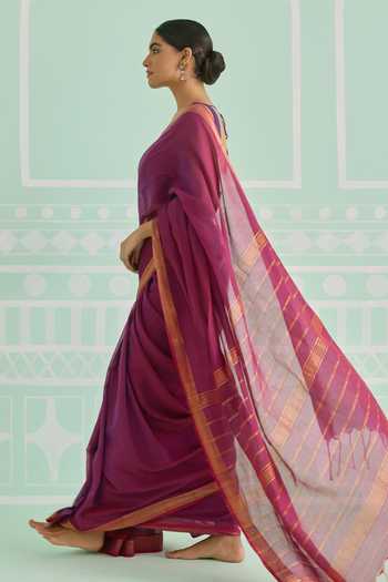 Amaara Pink Handloom Cotton Magenta Wine Saree With Running Blouse Online at Aza Fashions Amaara_Pink Handloom Cotton Magenta Wine Saree With Running Blouse _Online_at_Aza_Fashions