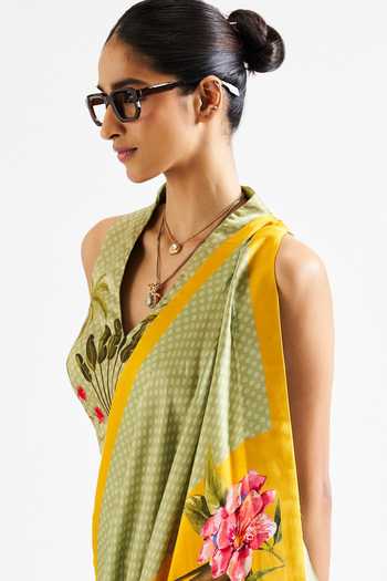 Shop Issa Studio By Chetana & Swathi Multi Color Georgette V-neck Alya Striped Saree With Floral Blouse Shop_Issa Studio By Chetana & Swathi_Multi Color Georgette V-neck Alya Striped Saree With Floral Blouse