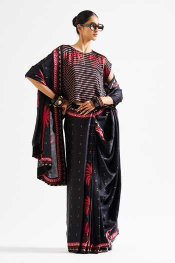 Buy Issa Studio By Chetana & Swathi Black Georgette, Satin Round Neck Varya Printed Saree With Crop Top Online at Aza Fashions Buy_Issa Studio By Chetana & Swathi_Black Georgette, Satin Round Neck Varya Printed Saree With Crop Top _Online_at_Aza_Fashions