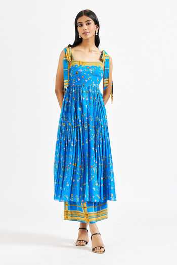 Shop Issa Studio By Chetana & Swathi Blue Cotton, Muslin (mulmul) Yuri Floral Print Anarkali And Checkered Pant Set Shop_Issa Studio By Chetana & Swathi_Blue Cotton, Muslin (mulmul) Yuri Floral Print Anarkali And Checkered Pant Set