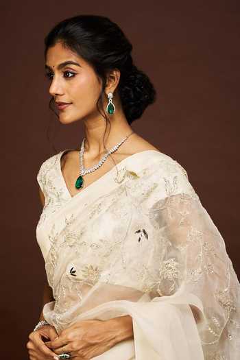 Buy_Issa Studio By Chetana & Swathi_Ivory Silk Organza V-neck Sama Embroidered Saree With Blouse _Online_at_Aza_Fashions