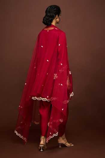 Issa Studio By Chetana & Swathi Maroon Organza, Net Embroidery, Zari V-neck Reeva Kurta Set Online at Aza Fashions Issa Studio By Chetana & Swathi_Maroon Organza, Net Embroidery, Zari V-neck Reeva Kurta Set _Online_at_Aza_Fashions
