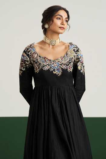 Issa Studio By Chetana & Swathi_Blue Silk Sweetheart Neck Mahira Amethyst Embroidered Yoke Anarkali _Online_at_Aza_Fashions