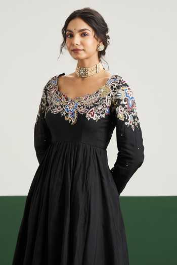 Buy_Issa Studio By Chetana & Swathi_Blue Silk Sweetheart Neck Mahira Amethyst Embroidered Yoke Anarkali _Online_at_Aza_Fashions