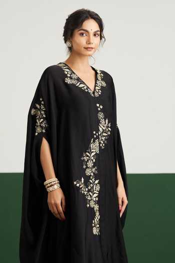 Shop Issa Studio By Chetana & Swathi Black Organza, Satin V-neck Farah Embroidered Kaftan And Pant Set Online at Aza Fashions Shop_Issa Studio By Chetana & Swathi_Black Organza, Satin V-neck Farah Embroidered Kaftan And Pant Set _Online_at_Aza_Fashions