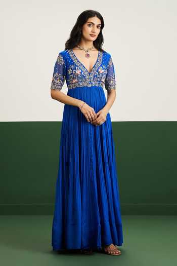 Issa Studio By Chetana & Swathi Cobalt Net, Chiffon Plunge Neck Emily Pleated Dress Online at Aza Fashions Issa Studio By Chetana & Swathi_Cobalt Net, Chiffon Plunge Neck Emily Pleated Dress _Online_at_Aza_Fashions