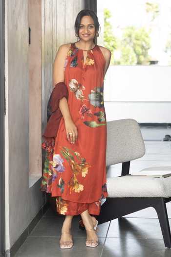 Issa Studio By Chetana & Swathi Sawy Floral Print Kurta Set 