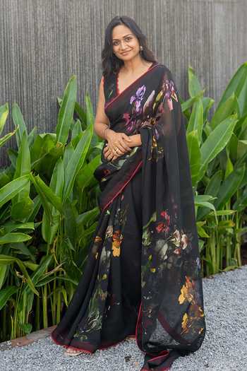 Issa Studio By Chetana & Swathi Cerea Floral Print Saree With Blouse 