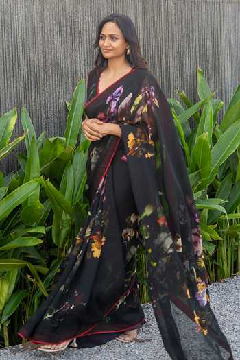 Buy Issa Studio By Chetana & Swathi Black Silk, Organza V-neck Cerea Floral Print Saree With Blouse Online at Aza Fashions Buy_Issa Studio By Chetana & Swathi_Black Silk, Organza V-neck Cerea Floral Print Saree With Blouse _Online_at_Aza_Fashions