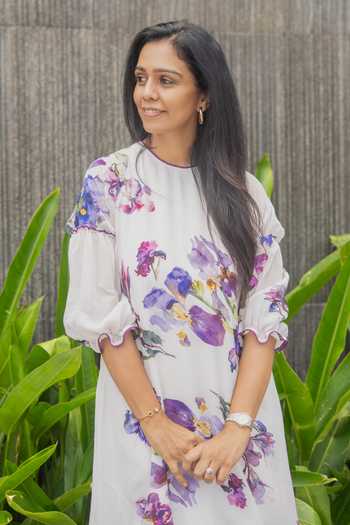 Buy Issa Studio By Chetana & Swathi White Satin, Modal Round Neck, Yes Ailey Floral Print Kurta And Pant Set Online at Aza Fashions Buy_Issa Studio By Chetana & Swathi_White Satin, Modal Round Neck, Yes Ailey Floral Print Kurta And Pant Set _Online_at_Aza_Fashions