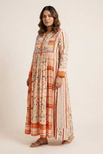 Issa Studio By Chetana & Swathi Peach Chanderi V-neck Kiara Printed Tiered Dress Online at Aza Fashions Issa Studio By Chetana & Swathi_Peach Chanderi V-neck Kiara Printed Tiered Dress _Online_at_Aza_Fashions