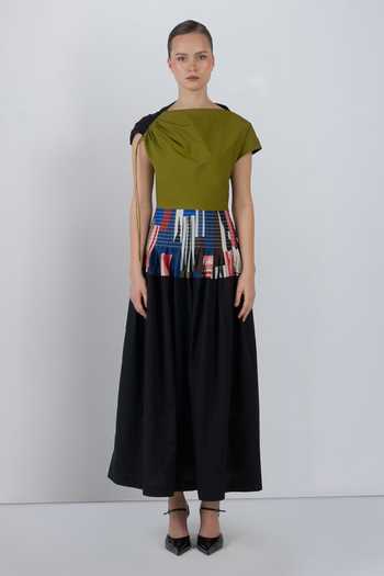 Shop_LEH STUDIOS_Green Cotton Asymmetric Neck Zelda Dress 
