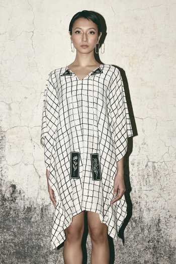 Atbw_White Silk Satin V-neck Grid Notebook Print Kaftan Dress _Online_at_Aza_Fashions