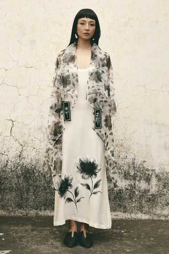 Shop Atbw White Silk Satin Floral Print Cape Online at Aza Fashions Shop_Atbw_White Silk Satin Floral Print Cape _Online_at_Aza_Fashions