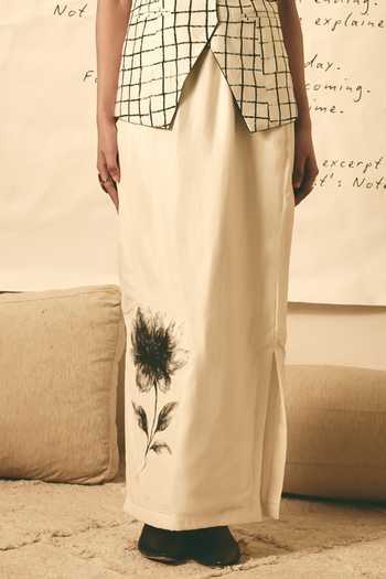Atbw_White Silk Satin Bloom Pattern Pencil Skirt _Online_at_Aza_Fashions