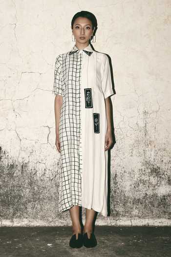 Atbw White Silk Satin Button-down Neck Grid Print Pleat Shirt Dress at Aza Fashions Atbw_White Silk Satin Button-down Neck Grid Print Pleat Shirt Dress _at_Aza_Fashions