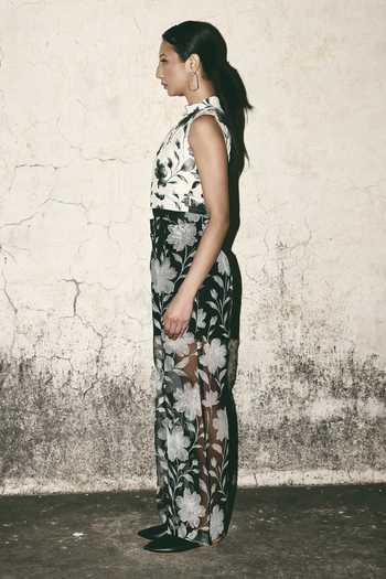 Buy_Atbw_White Silk Satin Mandarin Collar Hand Drawn Floral Print Crop Top _Online_at_Aza_Fashions