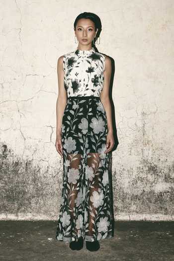 Shop_Atbw_White Silk Satin Mandarin Collar Hand Drawn Floral Print Crop Top _Online_at_Aza_Fashions