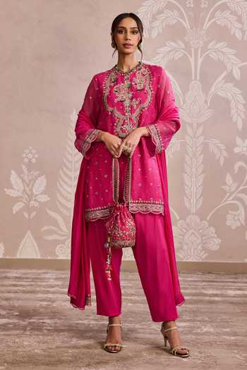 Ridhi Mehra Embroidered Kurta Set 