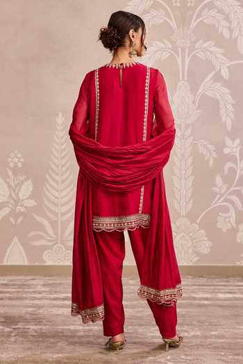 Ridhi Mehra Geometric Embroidered Kurta Set 