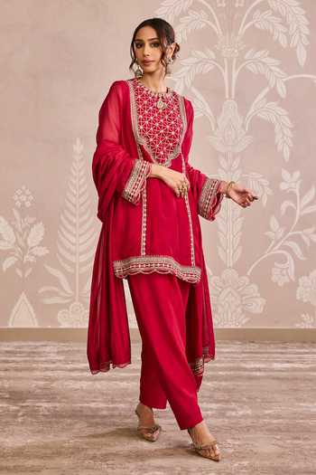 Shop Ridhi Mehra Red Organza, Silk Round Neck, Yes Geometric Embroidered Kurta Set Online at Aza Fashions Shop_Ridhi Mehra_Red Organza, Silk Round Neck, Yes Geometric Embroidered Kurta Set _Online_at_Aza_Fashions