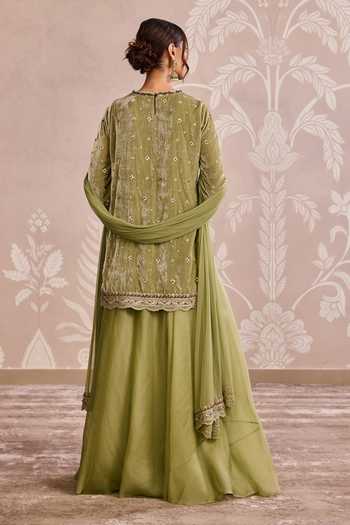 Ridhi Mehra Embroidered Velvet Kurta Set 