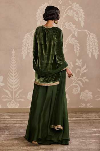 Ridhi Mehra Embroidered Velvet Kurta Set 
