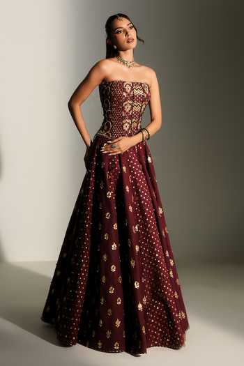 Mahima Mahajan_Red Chanderi Bandeau Neck Elina Hand Embroidered Corset Lehenga Set _at_Aza_Fashions