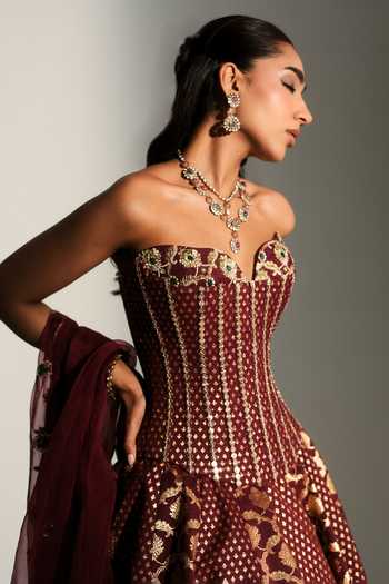 Mahima Mahajan_Red Chanderi Zari Sweetheart Neck Payal Embroidered Corset Gown With Dupatta _Online_at_Aza_Fashions