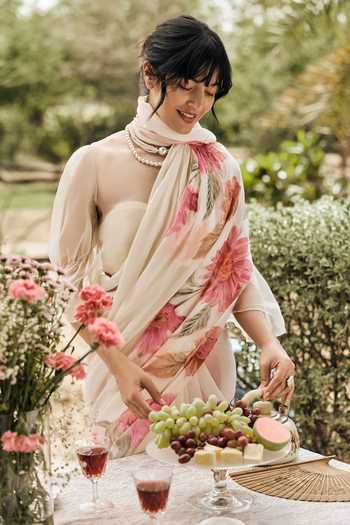 Studio 113 White Chiffon Vera Saree With Running Blouse Online at Aza Fashions Studio 113_White Chiffon Vera Saree With Running Blouse _Online_at_Aza_Fashions