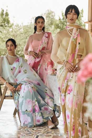 Studio 113_Yellow Chiffon Alea Sand Ombre Saree With Running Blouse _Online_at_Aza_Fashions