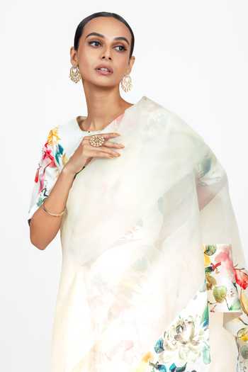 Studio 113 Cream Organza Julie Saree With Running Blouse Online at Aza Fashions Studio 113_Cream Organza Julie Saree With Running Blouse _Online_at_Aza_Fashions