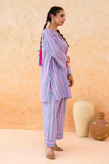 Myaara_Pink Cotton Split V-neck, Yes Stripe Print Kurta And Pant Set _Online_at_Aza_Fashions