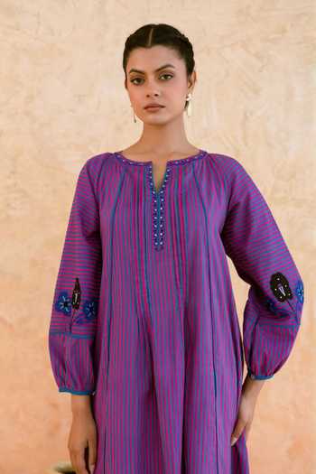 Buy_Myaara_Purple Cotton Split V-neck, Yes Printed A-line Kurta And Pant Set 