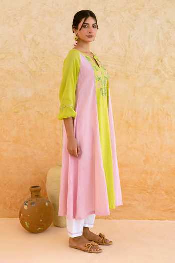 Myaara_Pink Cotton Split V-neck, Yes Embroidered Kurta And Pant Set _Online_at_Aza_Fashions