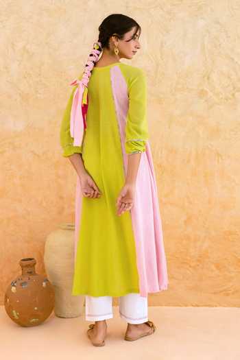 Myaara Embroidered Kurta & Pant Set 