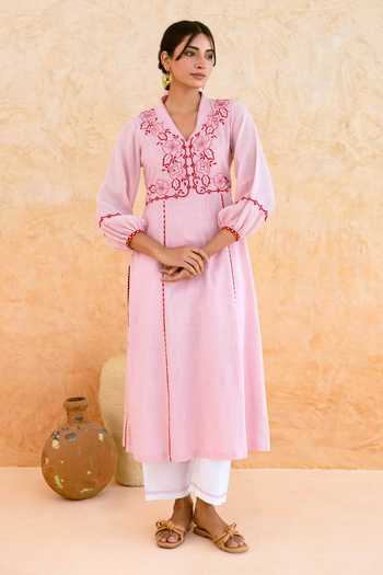 Myaara_Pink Cotton V-neck, Yes Floral Embroidered Yoke Kurta And Pant Set _Online_at_Aza_Fashions