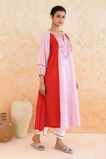 Buy_Myaara_Pink Cotton Split V-neck Blush Kurta And Pant Set _Online_at_Aza_Fashions