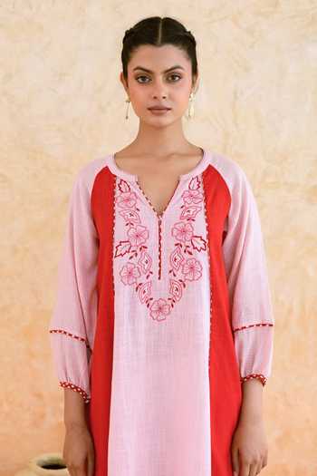 Myaara_Pink Cotton Split V-neck Blush Kurta And Pant Set _at_Aza_Fashions