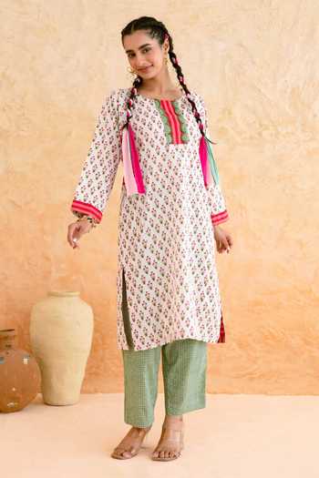 Shop_Myaara_White Cotton Round Neck, Yes Butti Print Kurta And Pant Set _Online_at_Aza_Fashions