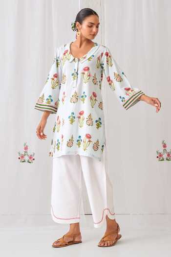 Myaara_Blue Cotton V-neck, Collared Neck, Yes Butti Print Kurta And Pant Set _at_Aza_Fashions
