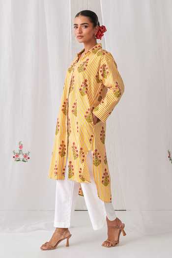 Myaara_Yellow Cotton V-, Collared Floral Print Kurta And Pant Set _Online_at_Aza_Fashions