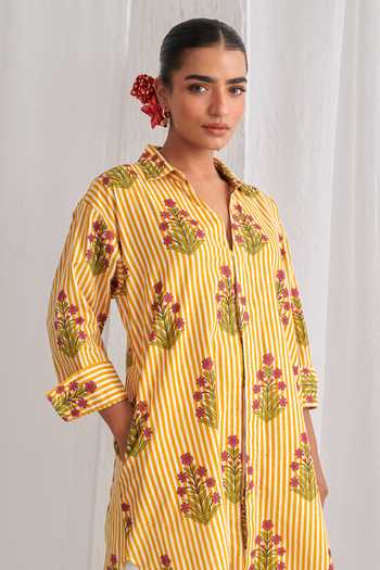 Buy_Myaara_Yellow Cotton V-, Collared Floral Print Kurta And Pant Set _Online_at_Aza_Fashions