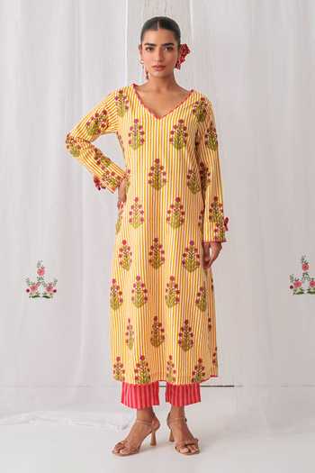Myaara Floral Butti Print Cotton Kurta & Pant Set 