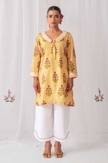 Myaara_Yellow Cotton V-neck, Yes Stripe Print Kurta And Pant Set _Online_at_Aza_Fashions