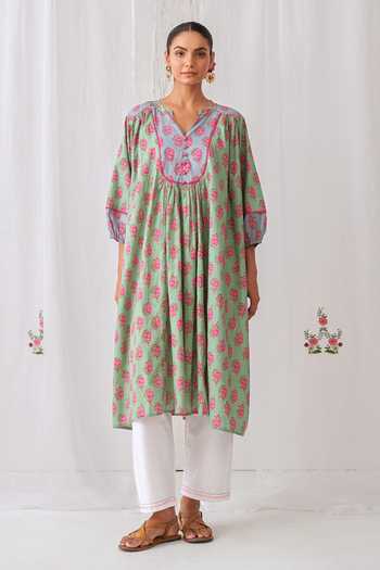 Myaara_Mint Cotton V-neck, Yes Printed Gathered Kurta And Pant Set _Online_at_Aza_Fashions