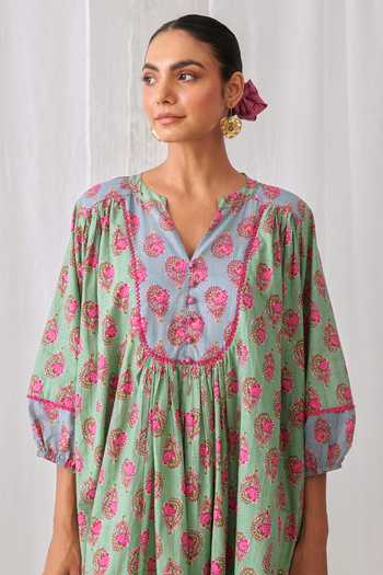 Myaara_Mint Cotton V-neck, Yes Printed Gathered Kurta And Pant Set _at_Aza_Fashions